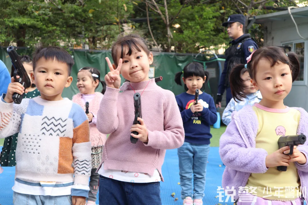 銳警少(shǎo)年(nián)警訓:海(hǎi)珠區(qū)思恩幼兒(ér)園小(xiǎo)特警體(tǐ)驗活動