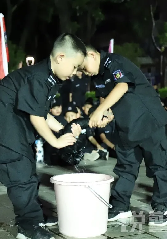 銳警少(shǎo)年(nián)警訓夏令營：揚帆起航，這(zhè)是(shì)一(yī)個(gè)嶄新的(de)開(kāi)始