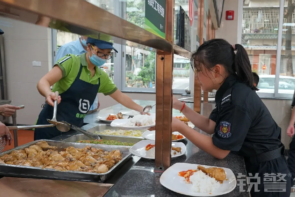 銳警少(shǎo)年(nián)警訓夏令營：揚帆起航，這(zhè)是(shì)一(yī)個(gè)嶄新的(de)開(kāi)始